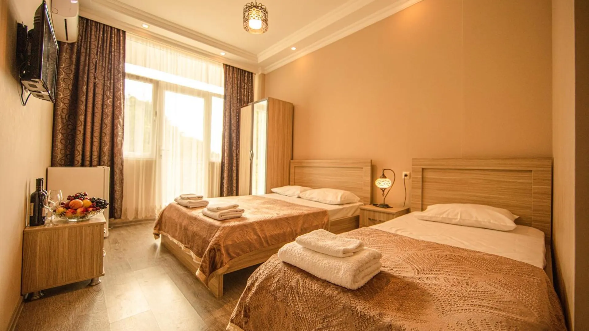 Tamarri Hotel